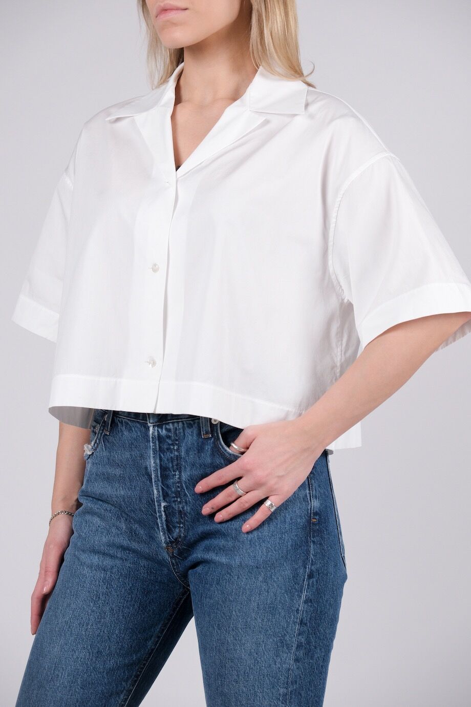 image 2 Укороченная рубашка белого цвета