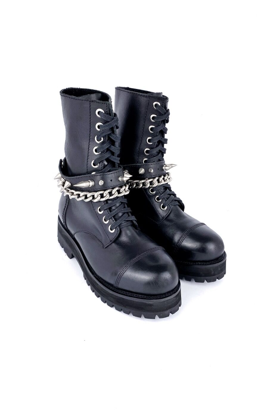 image 1 Ботинки черного цвета с металлическими декором