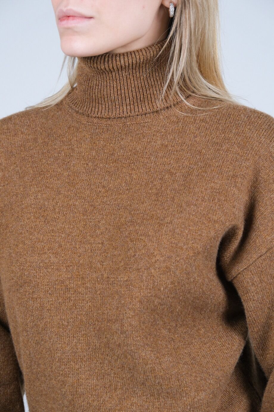 image 4 Кашемировый свитер карамельного цвета