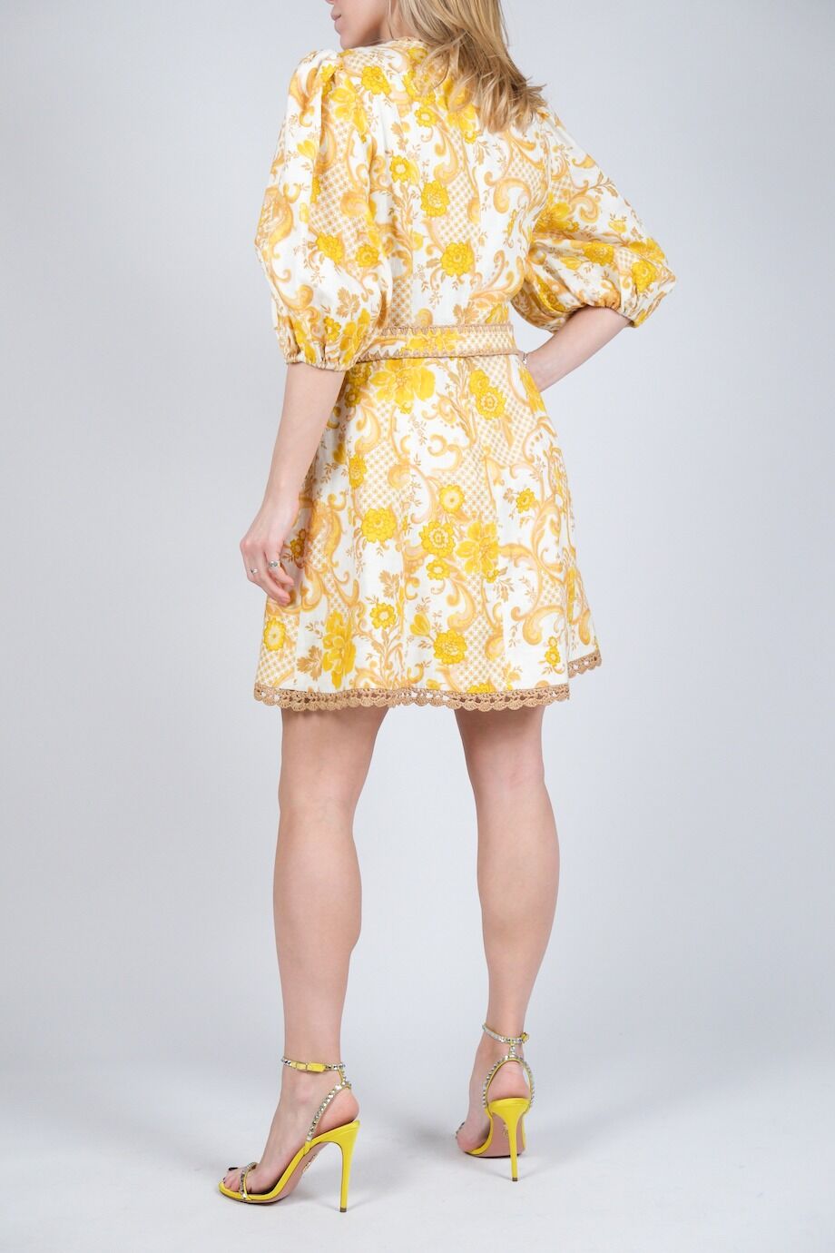 image 3 Льняное платье с орнаментом желтого цвета