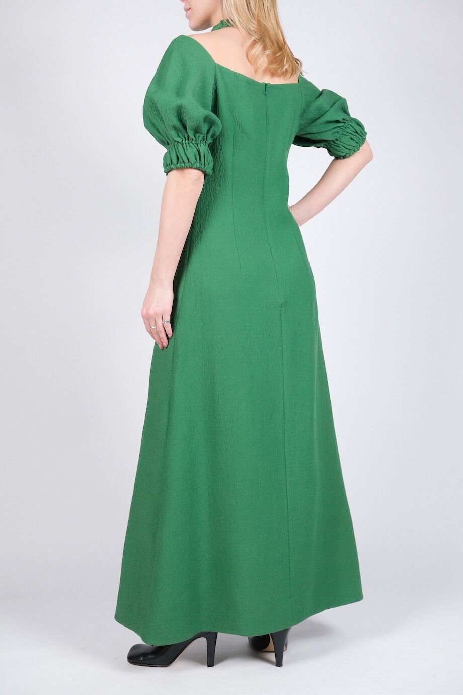 image 3 Платье зеленого цвета с открытыми плечами