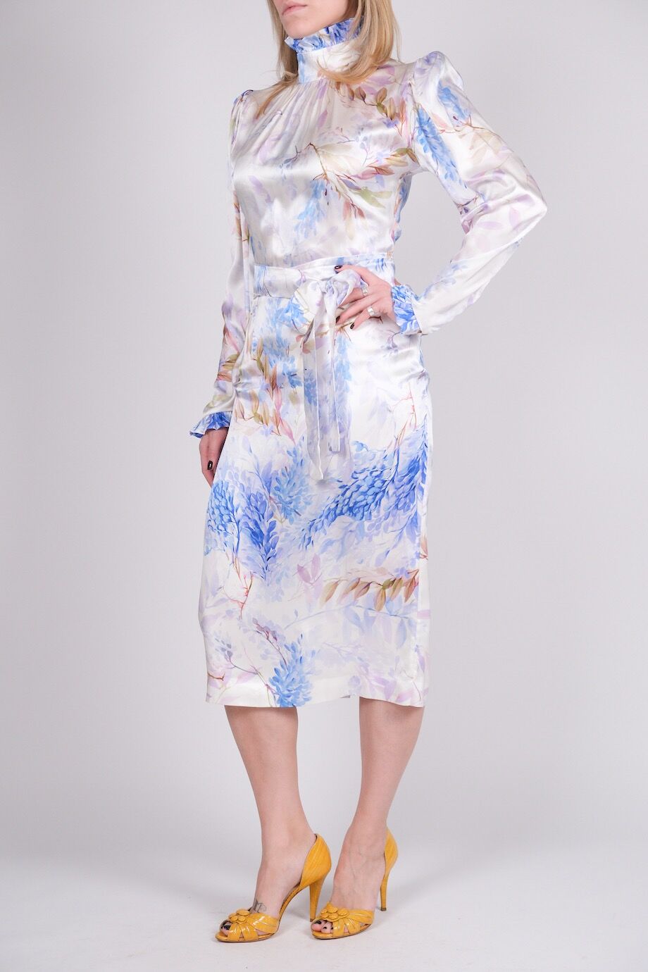 image 2 Шёлковое платье с воротником стойкой с цветочным принтом