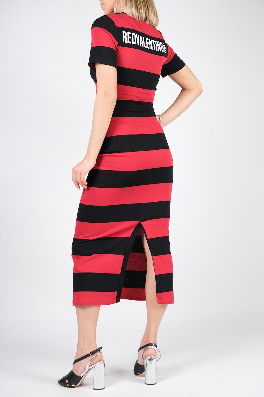 image 2 Платье в широкую полоску чёрно-красного цвета