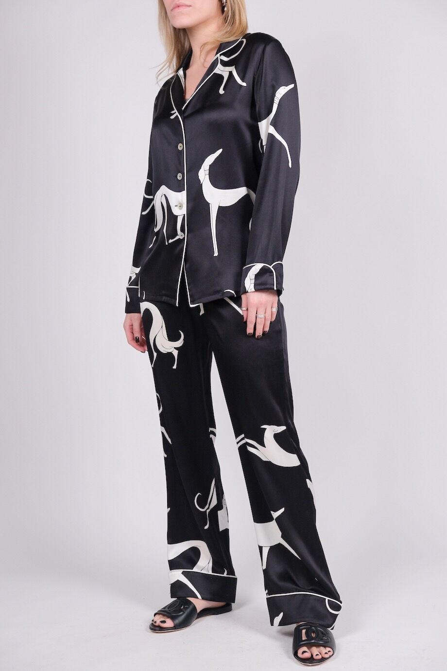image 2 Шёлковая пижама черного цвета с принтом