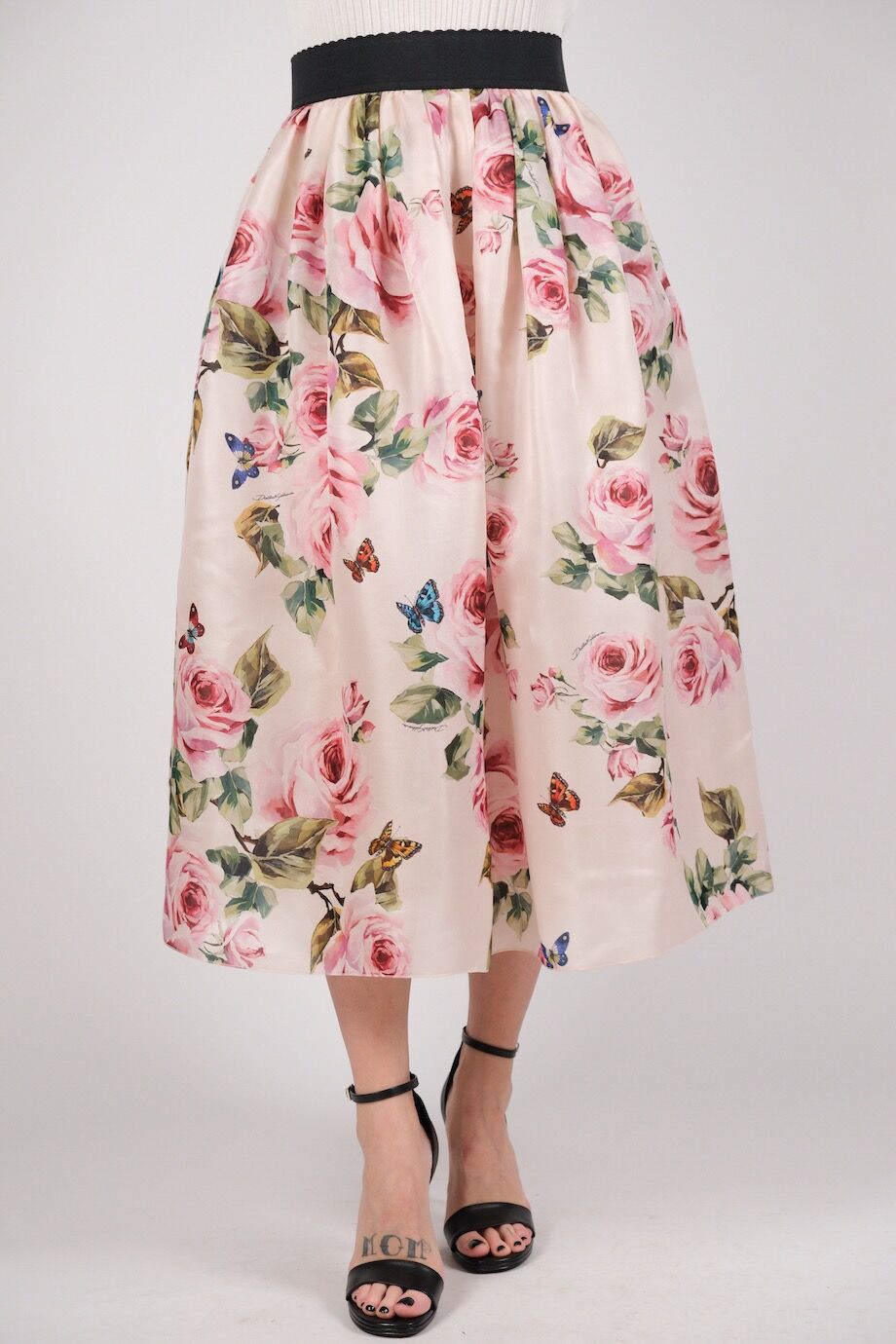 image 2 Шёлковая юбка пудрового цвета с цветочным принтом