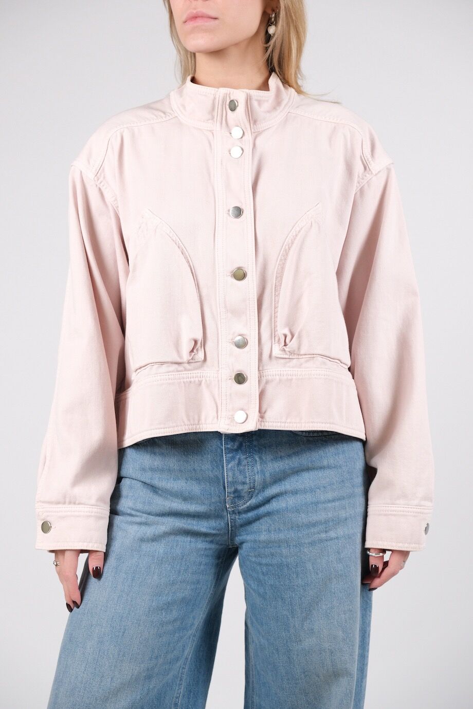 image 1 Джинсовая куртка розового цвета