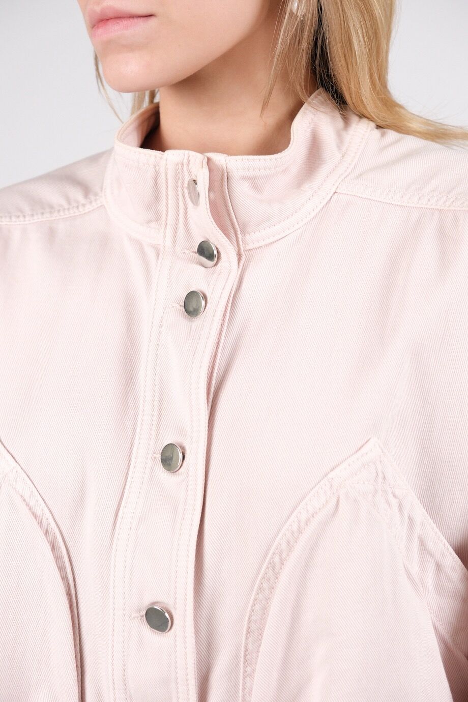 image 4 Джинсовая куртка розового цвета