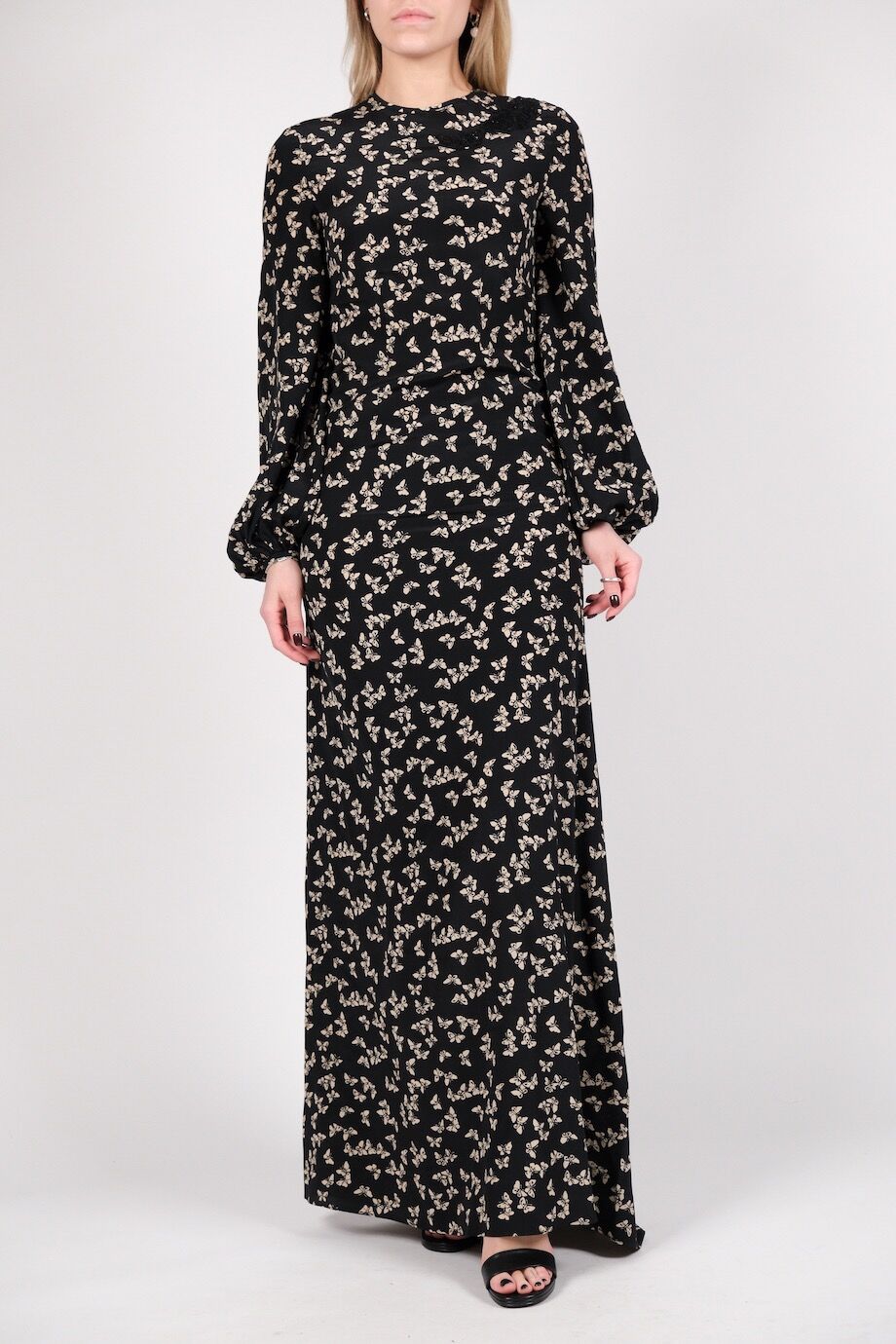 image 1 Платье макси с длинным рукавом черного цвета с принтом- бабочки
