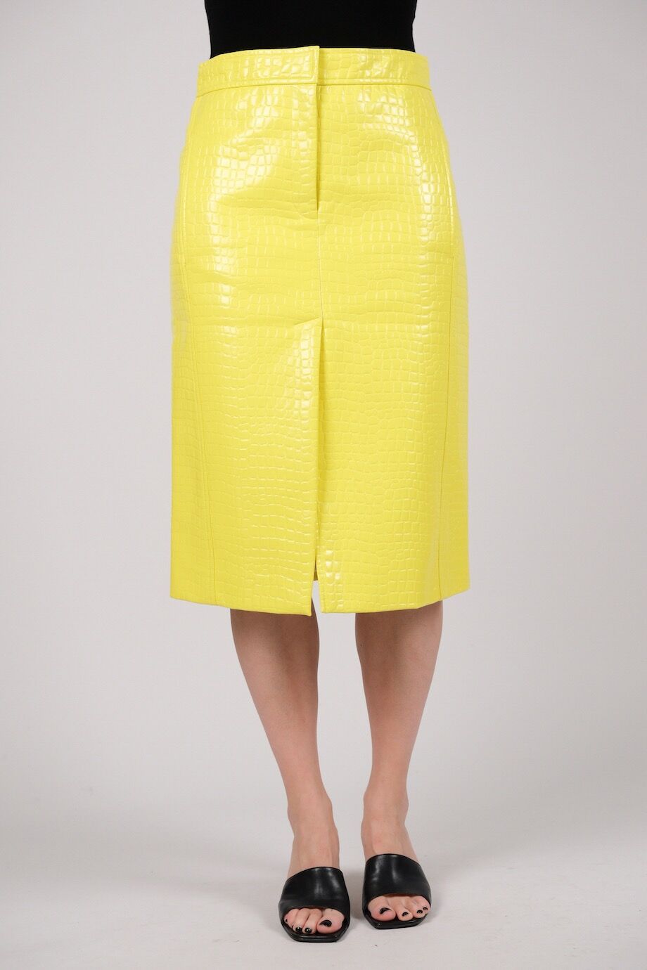 image 2 Лаковая юбка желтого цвета с тиснением под крокодила