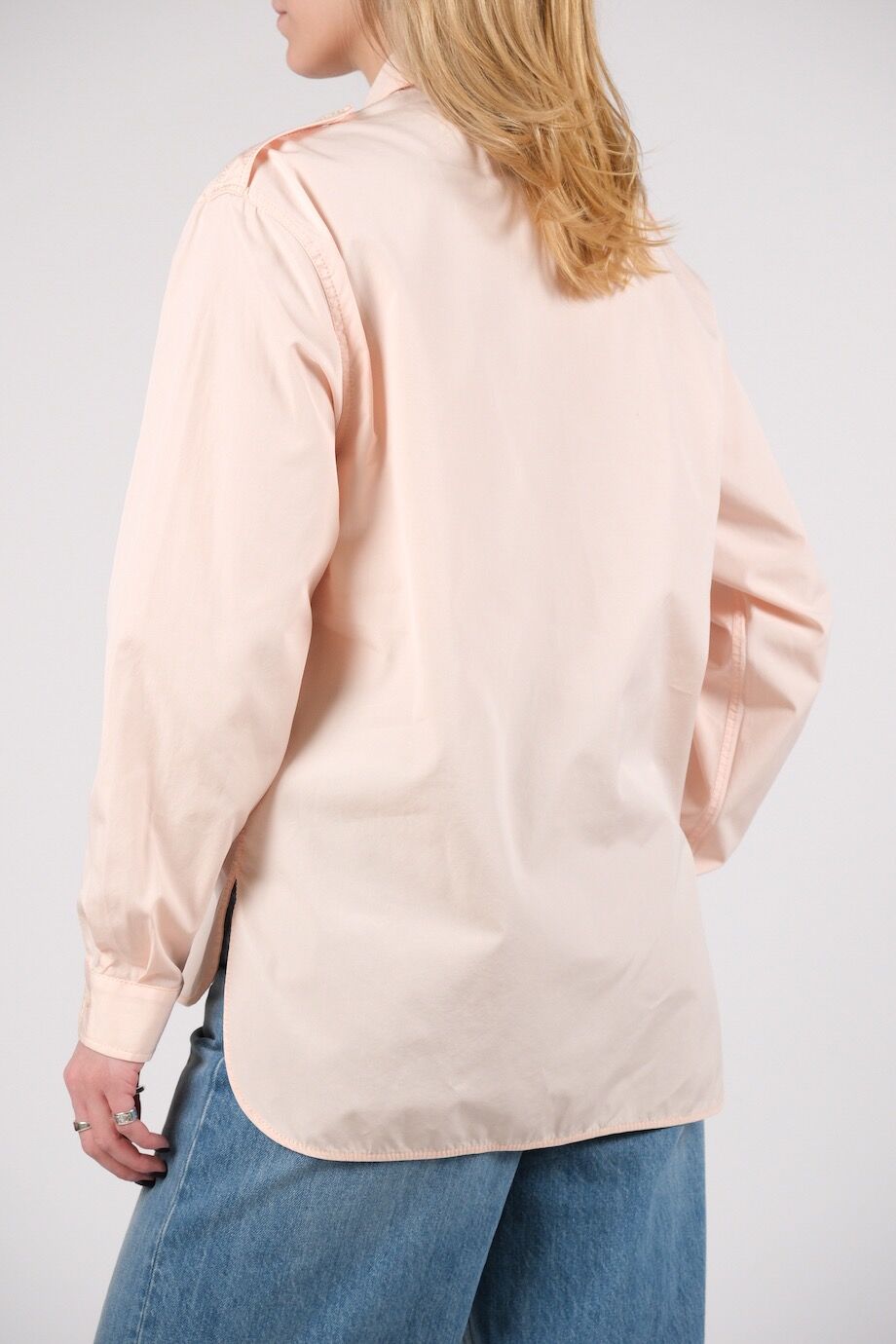 image 3 Рубашка персикового цвета с декором на кармане