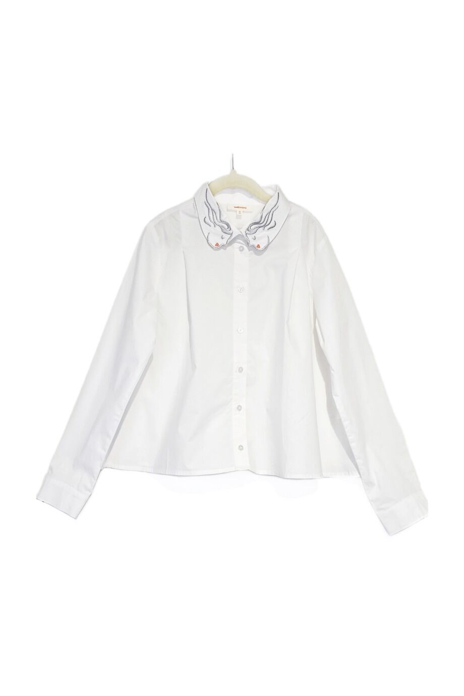 image 1 Детская рубашка белого цвета с вышивкой на воротнике