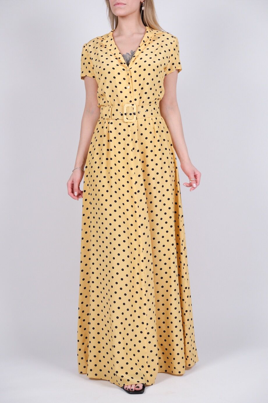 image 1 Платье с поясом желтого цвета в горох