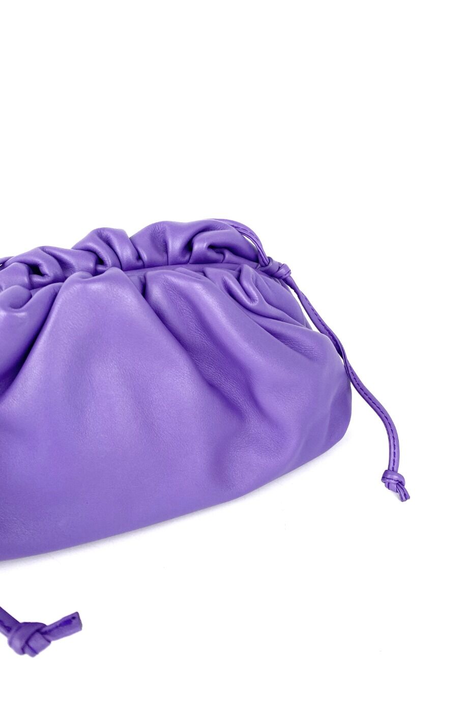 image 4 Сумка Pouch mini фиолетового цвета