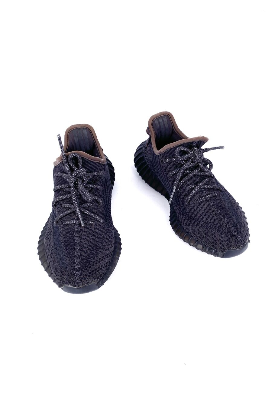image 2 Кроссовки Yeezy 350 серого цвета