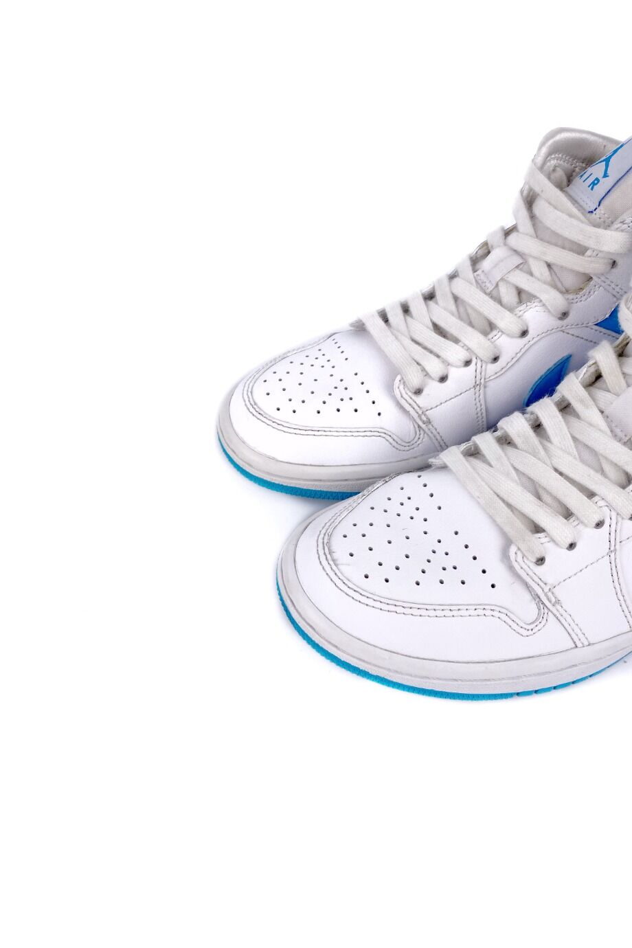 image 2 Кеды Air Jordan белого цвета с голубыми вставками