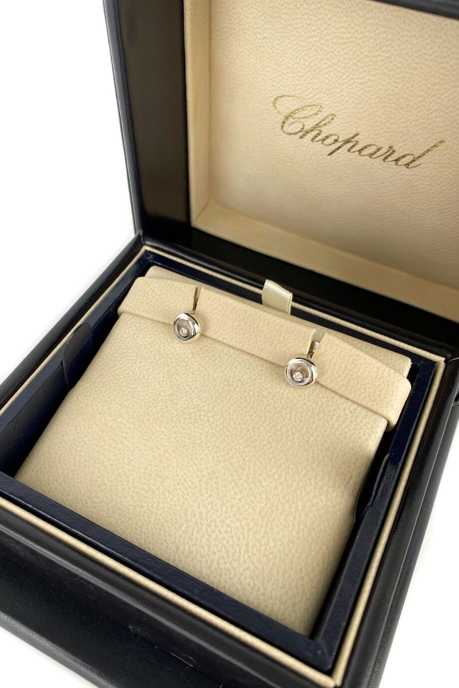 image 3 Серьги HAPPY DIAMONDS из белого золота с бриллиантами
