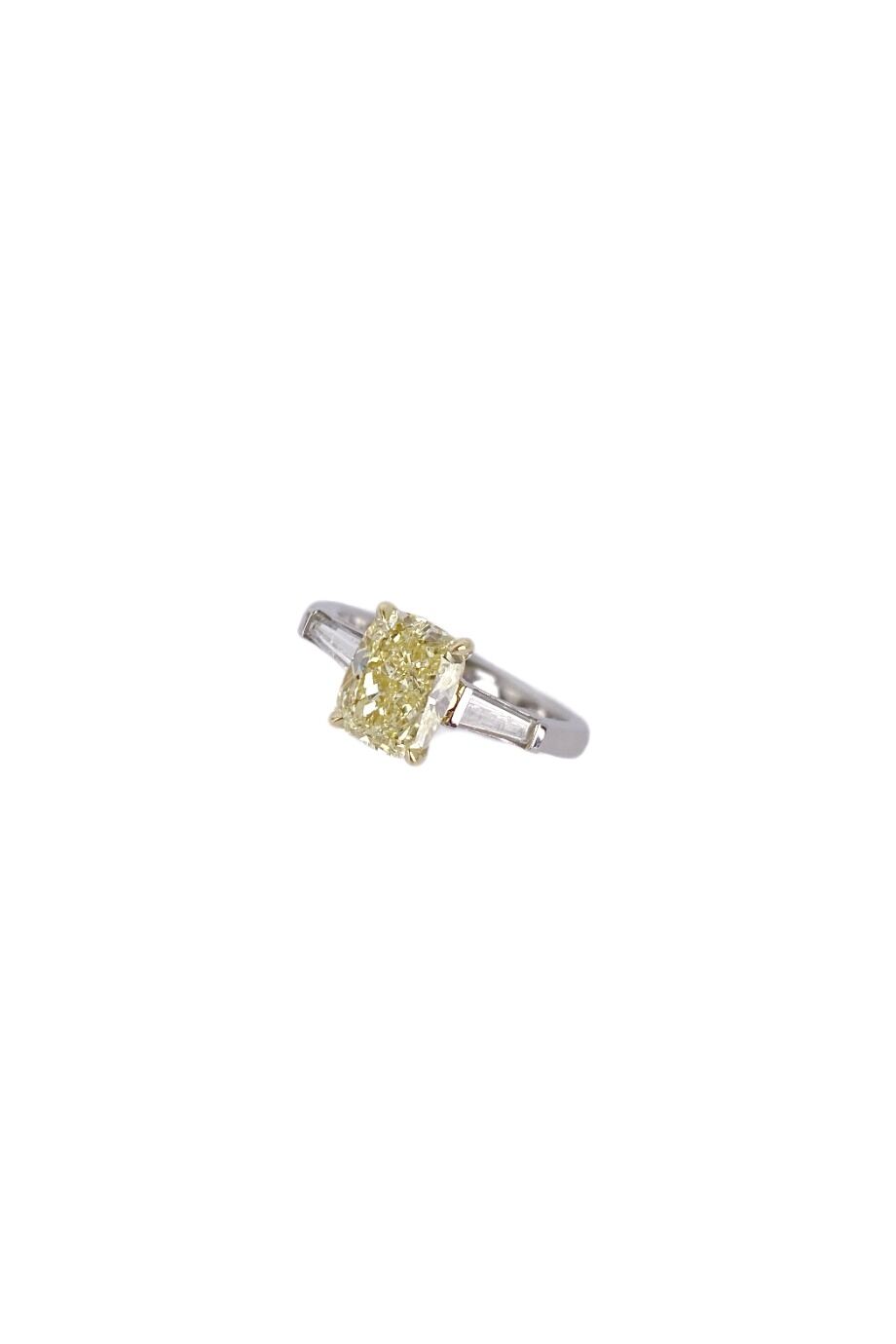 image 4 Кольцо из платины с бриллиантом GIA Fancy Yellow 2.01 карата
