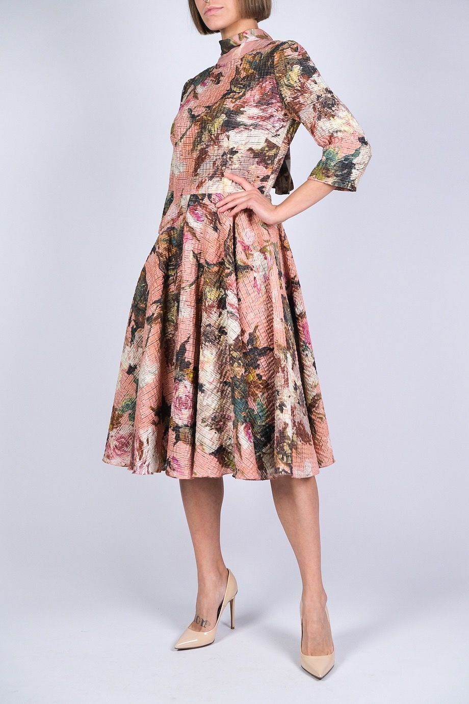 image 2 Платье пудрового цвета из жатой ткани