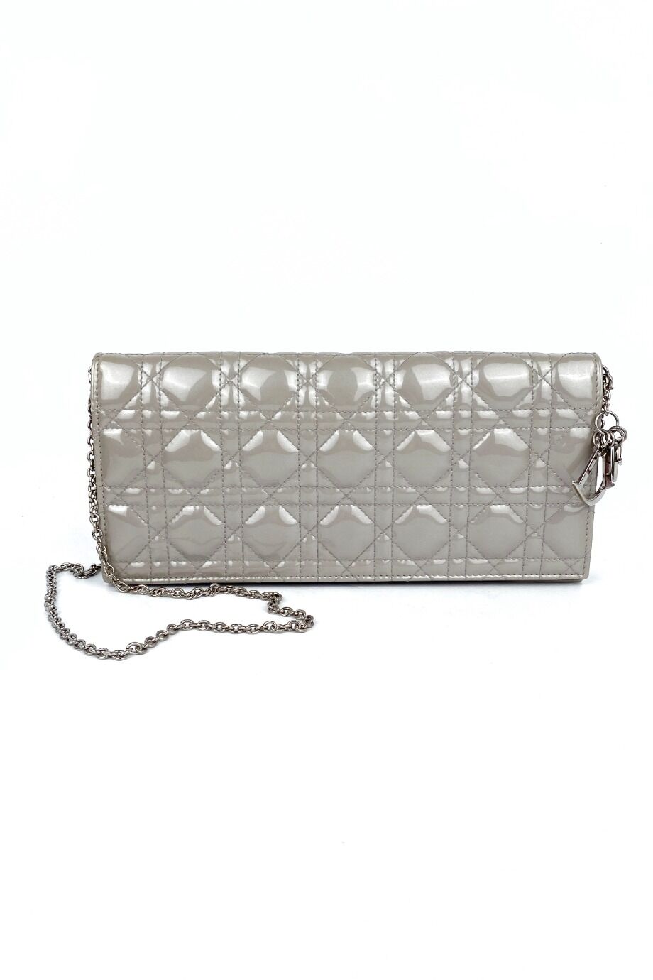 image 1 Клатч Lady Dior лакированный серого цвета со съёмной цепочкой