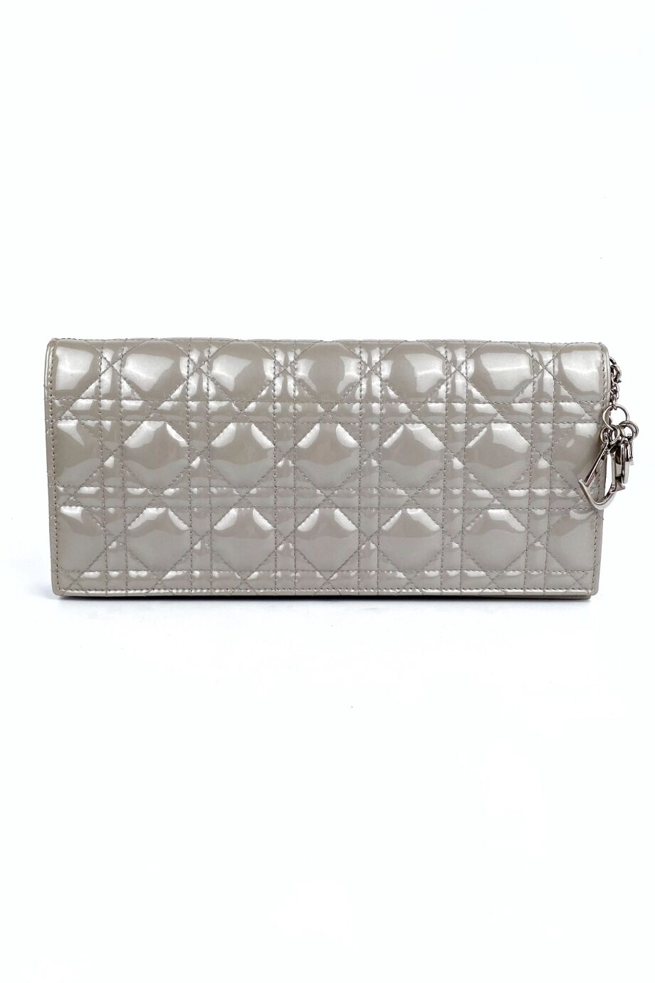 image 2 Клатч Lady Dior лакированный серого цвета со съёмной цепочкой
