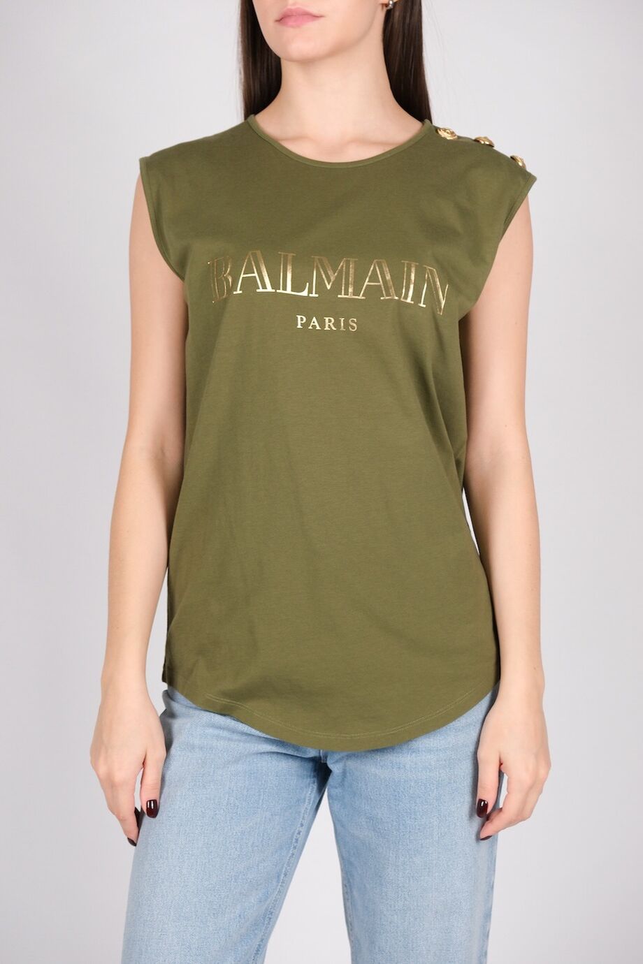 image 1 Футболка цвета хаки с золотыми пуговицами и лого