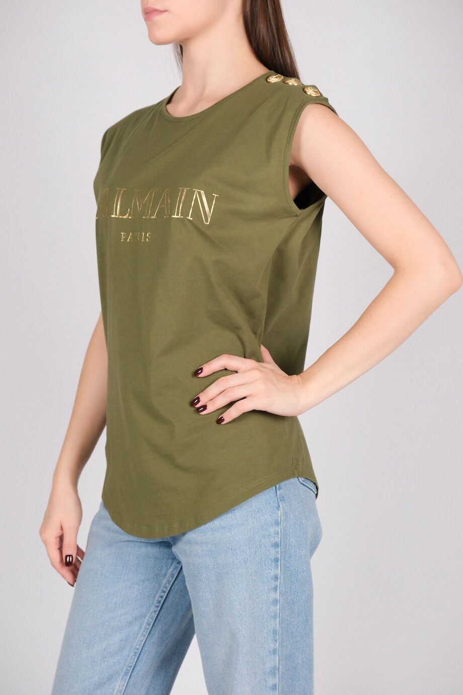 image 2 Футболка цвета хаки с золотыми пуговицами и лого