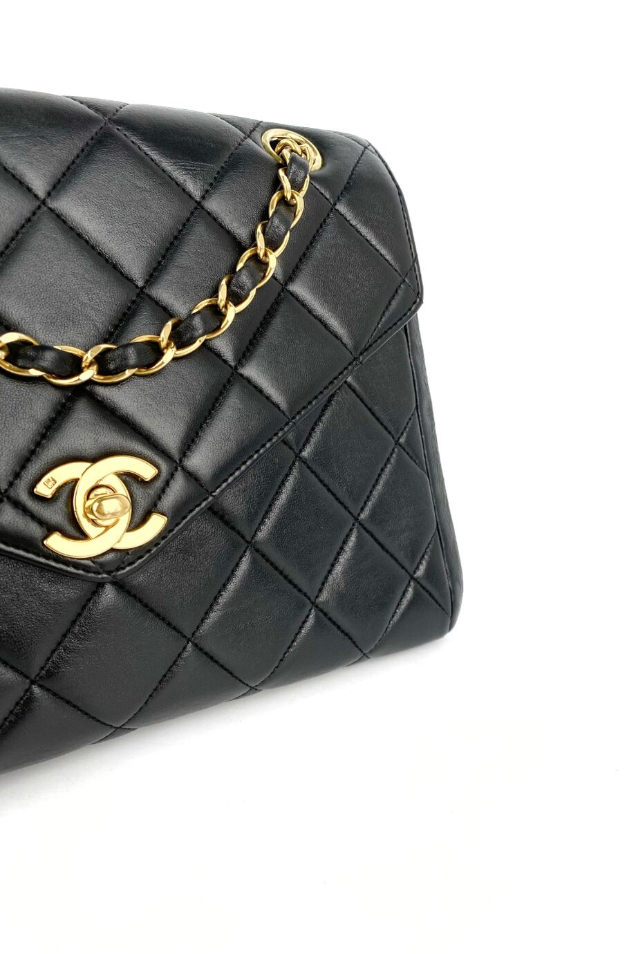 image 3 Сумка Classic Single Flap Bag черного цвета с золотой фурнитурой