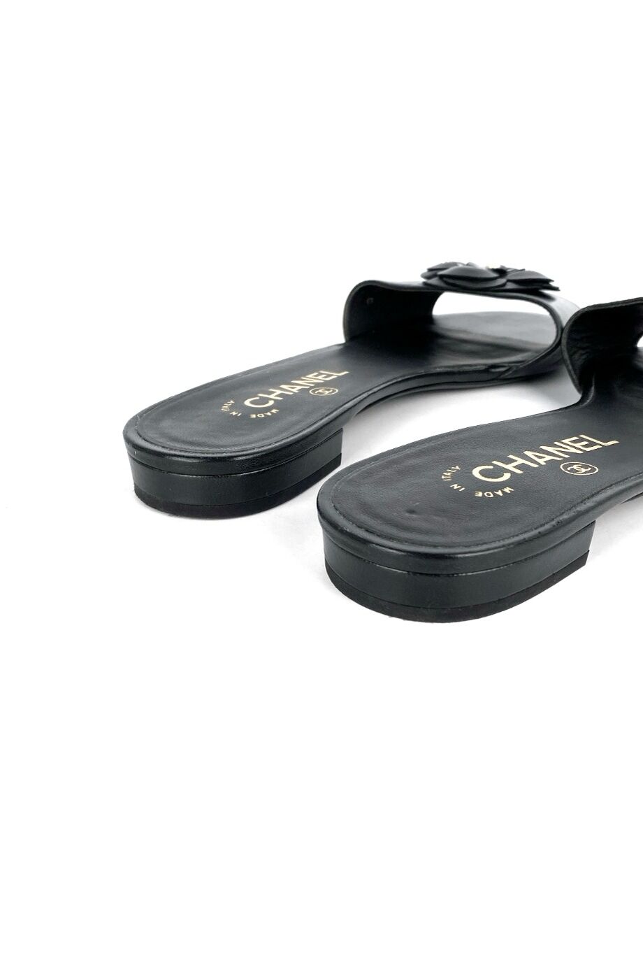 image 4 Шлепанцы черного цвета