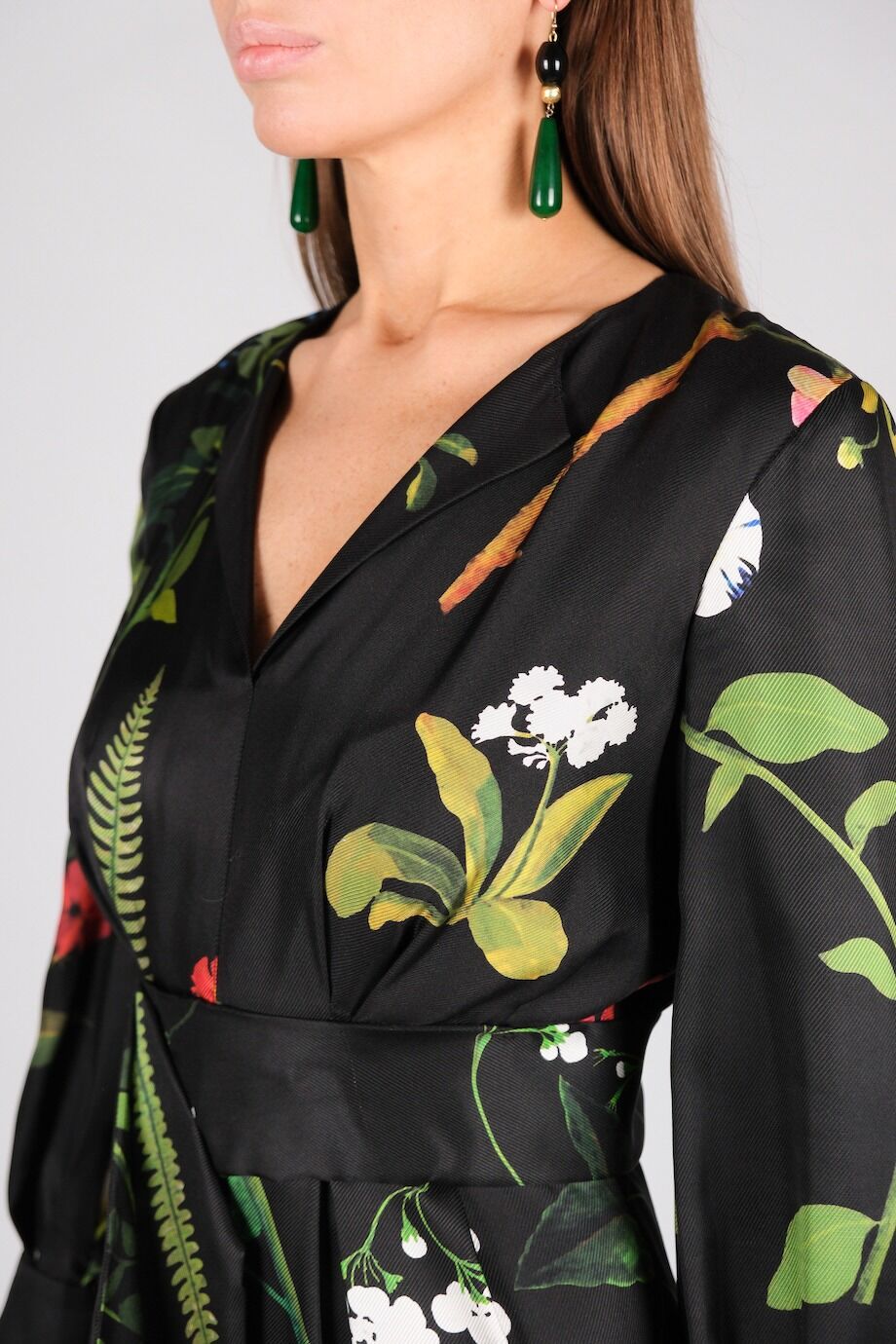 image 4 Шелковое платье  с цветочным принтом в пол