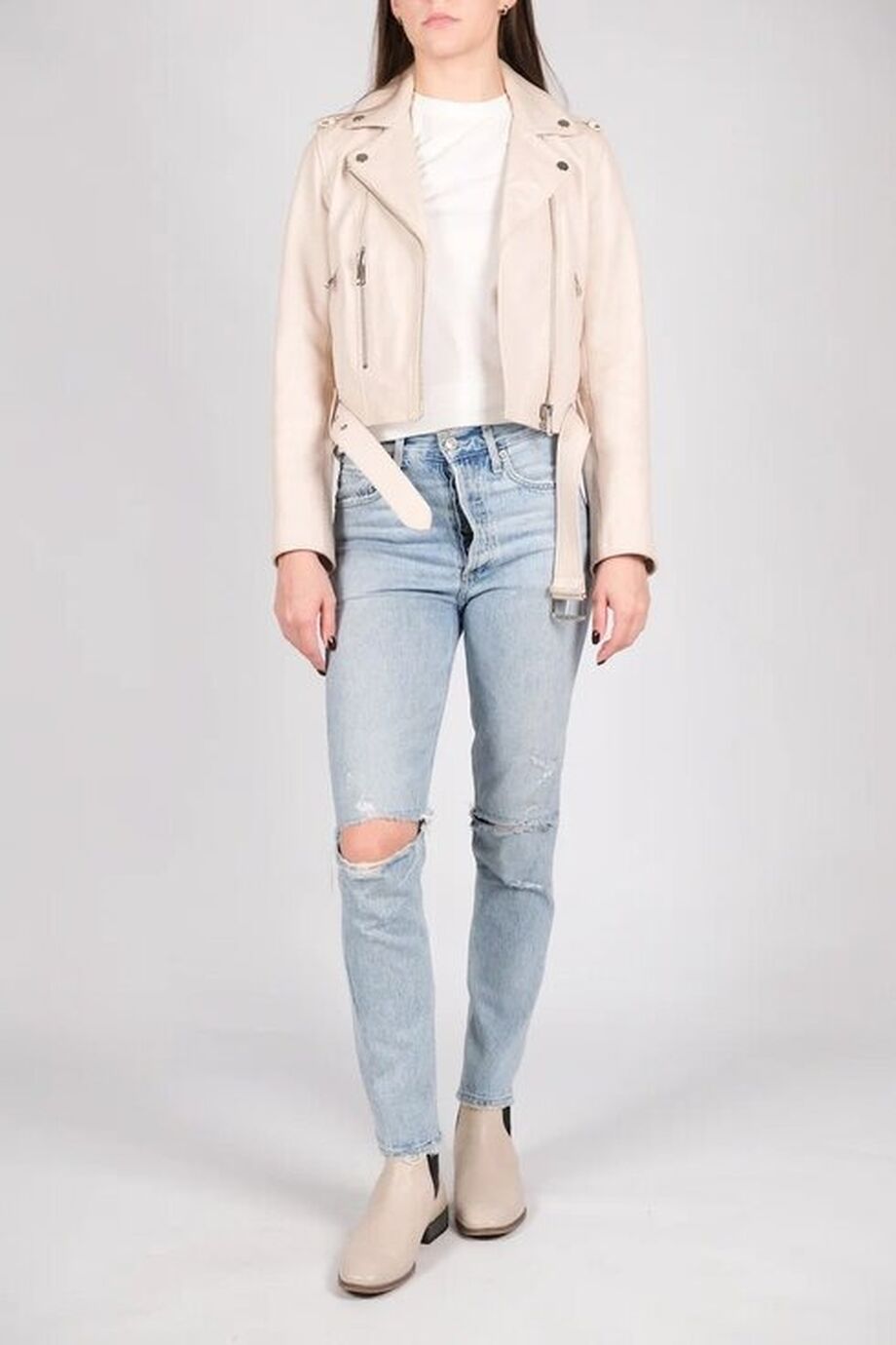 image 1 Джинсы голубого цвета с разрывами на коленях