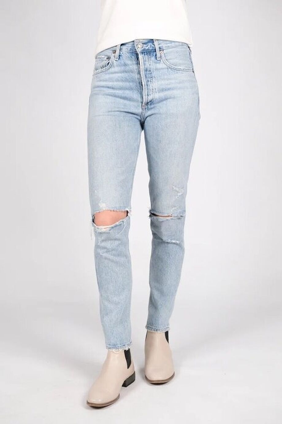 image 3 Джинсы голубого цвета с разрывами на коленях