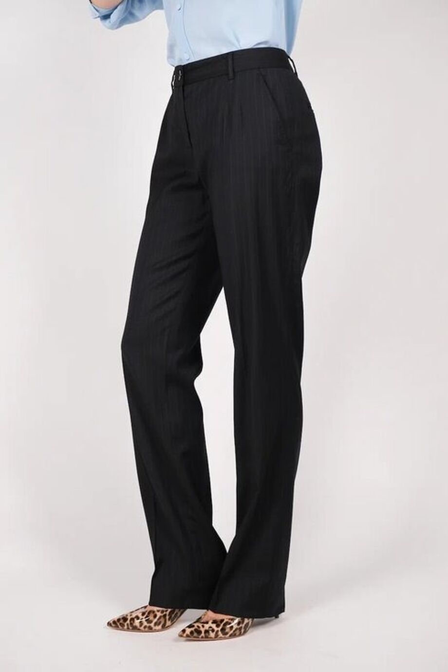 image 3 Брюки темно-синего цвета в тонкую полоску