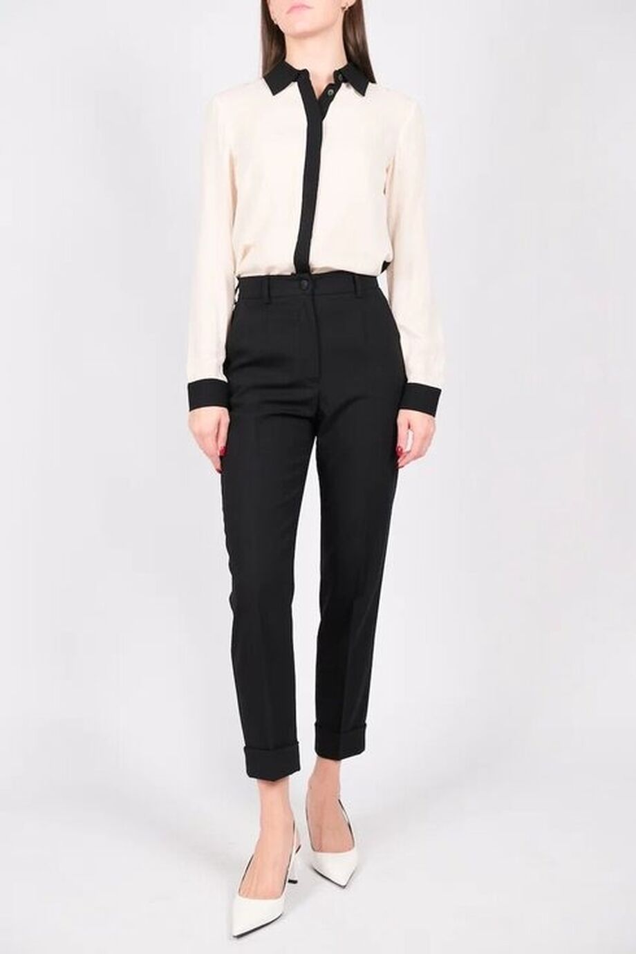 image 1 Брюки черного цвета с подворотами