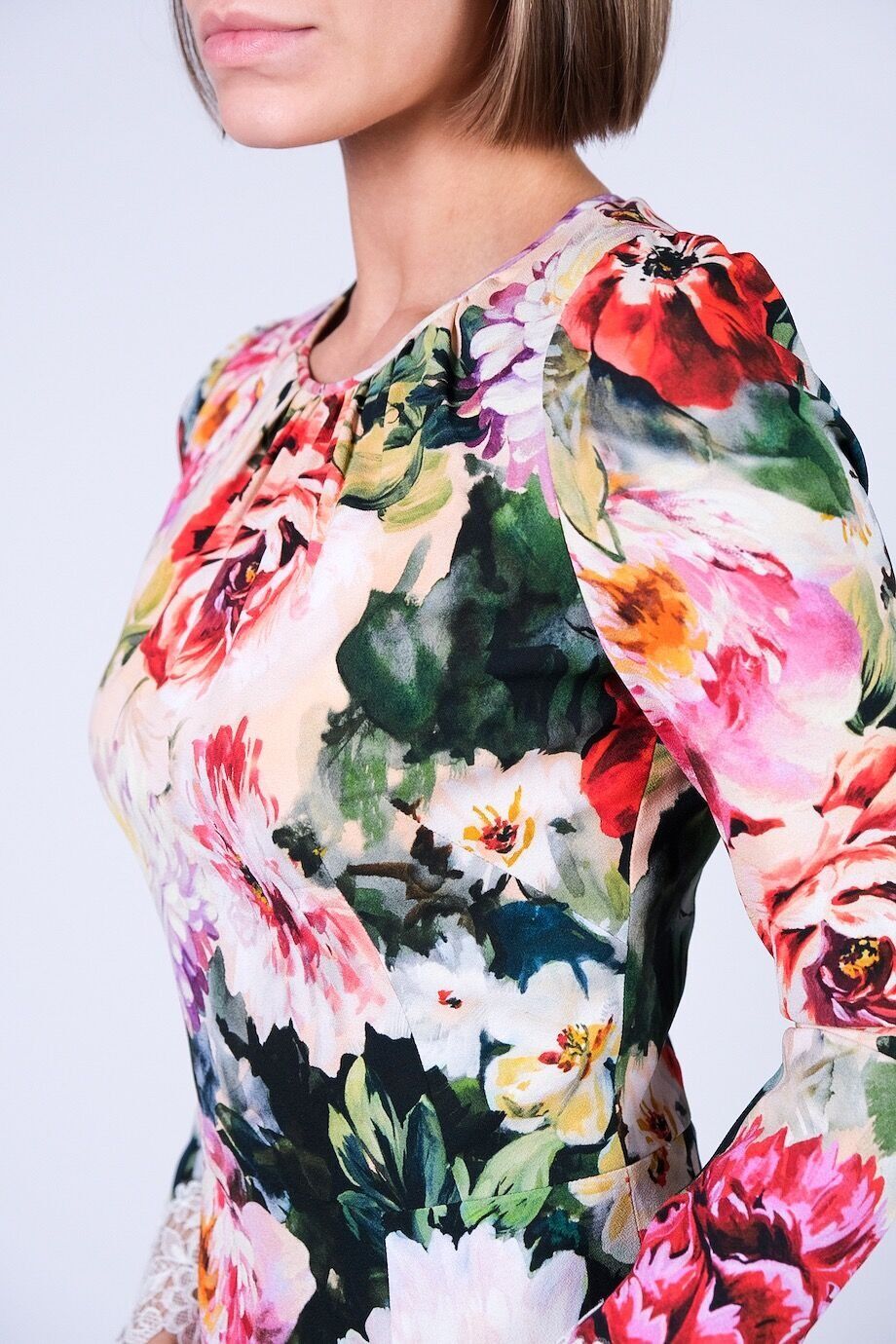 image 4 Платье с цветочным принтом и белым кружевом