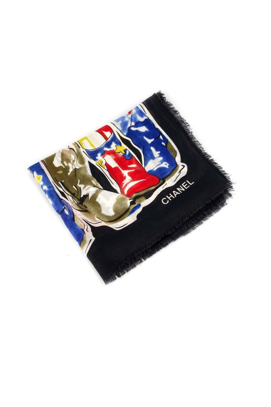 image 1 Шаль в черно-белую полоску с ярким принтом