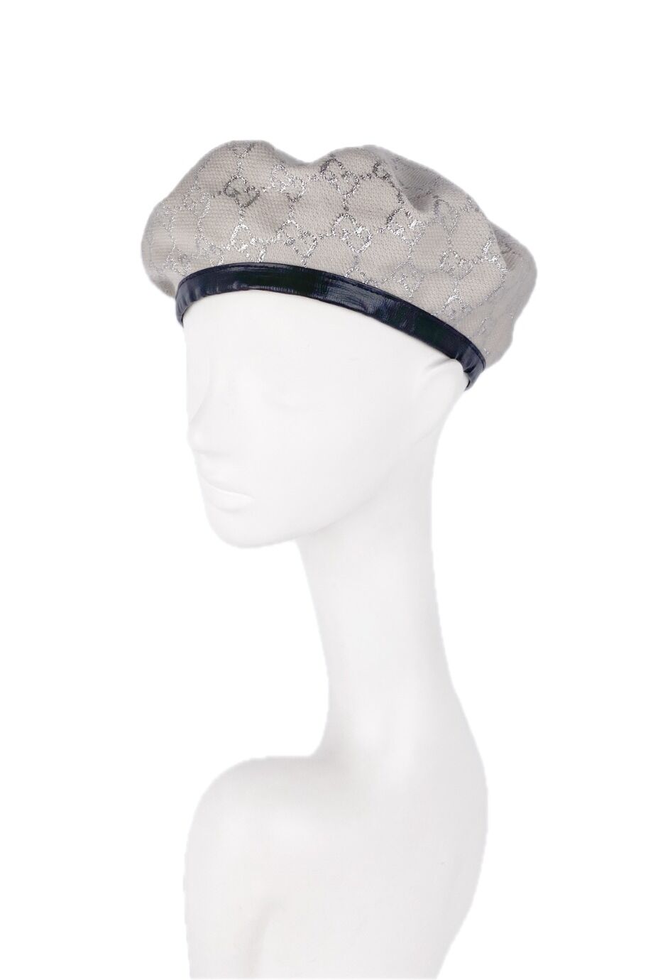 image 2 Берет белого цвета с серебристым лого