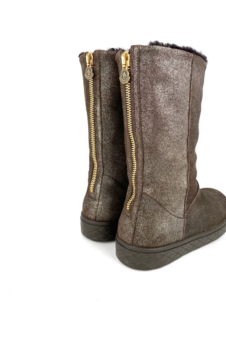 image 4 Сапоги коричневого цвета с блестящей фактурой на меху