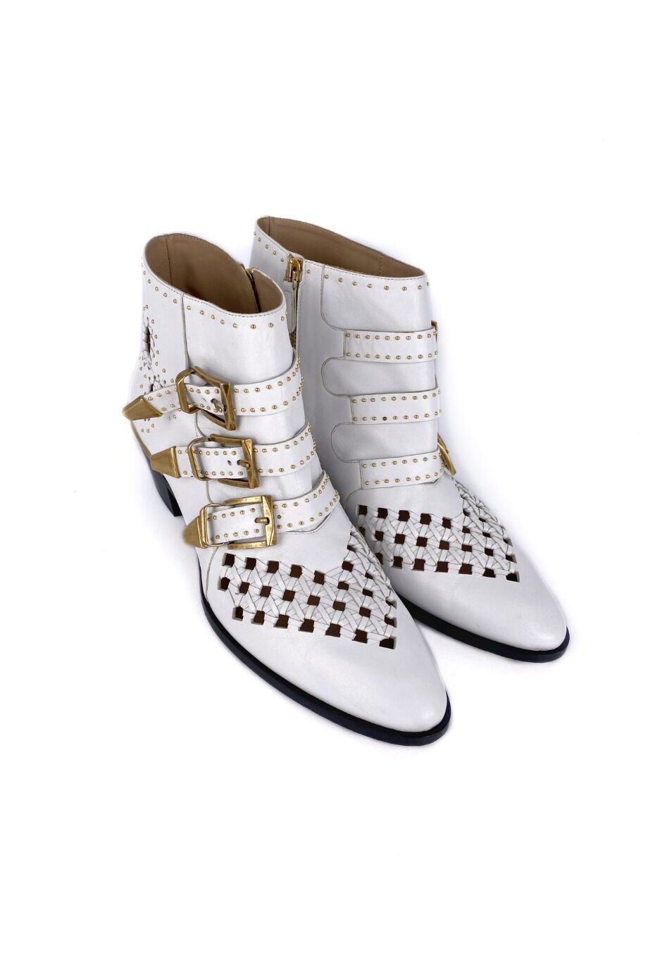 image 1 Казаки белого цвета с заклепками