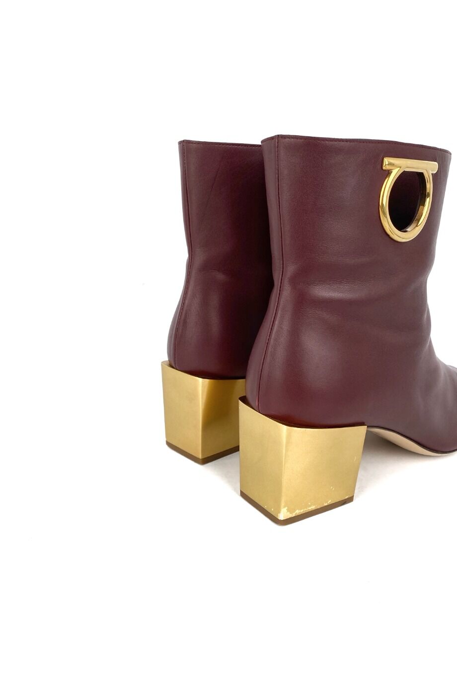image 4 Ботильоны бордового цвета с золотым каблуком
