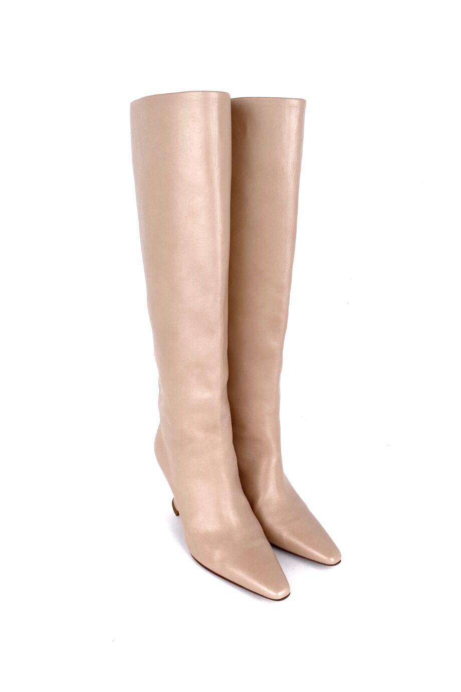 image 1 Сапоги пудрового цвета на небольшом каблуке