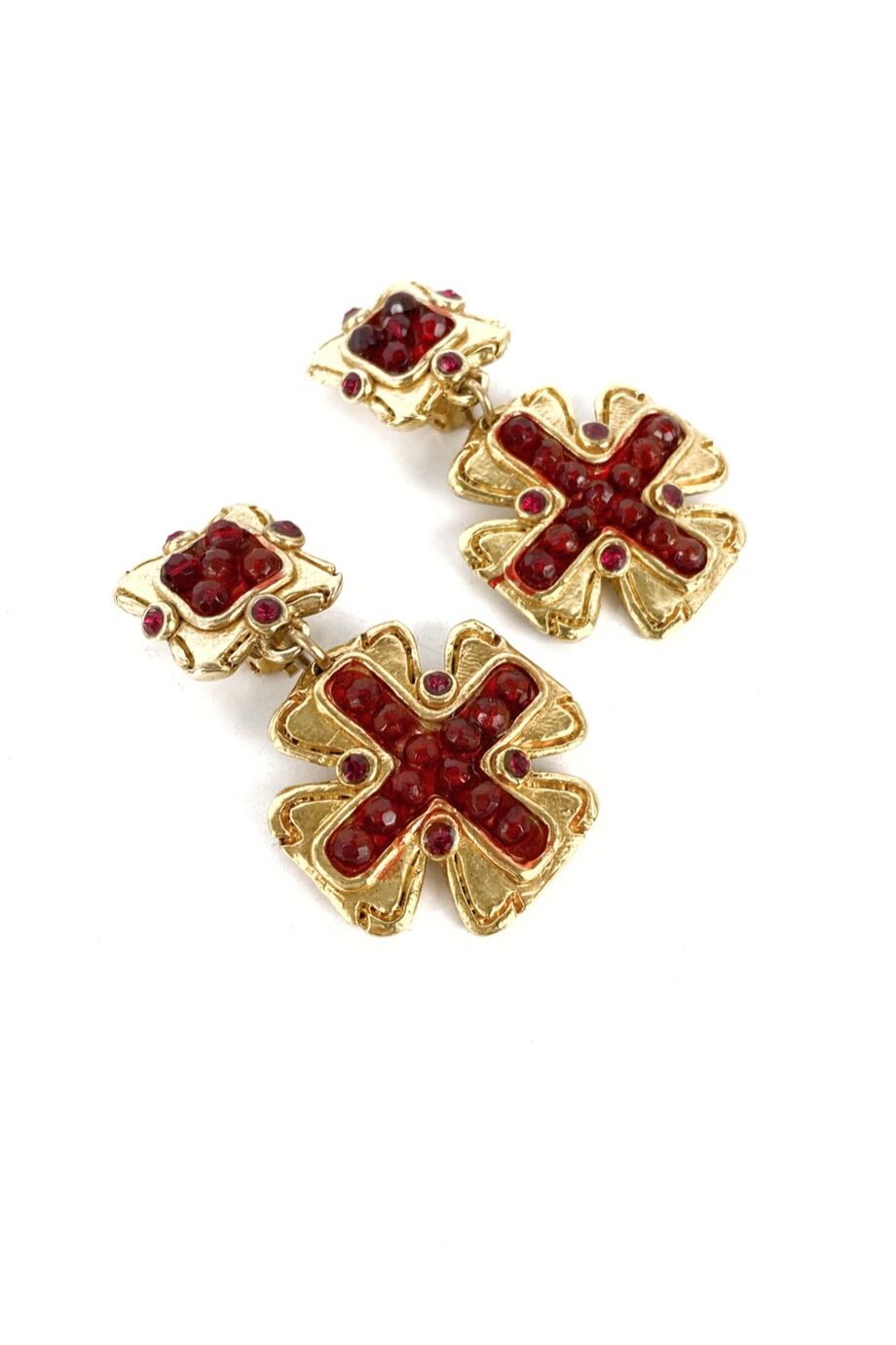 image 2 Клипсы в виде крестов с красными камнями
