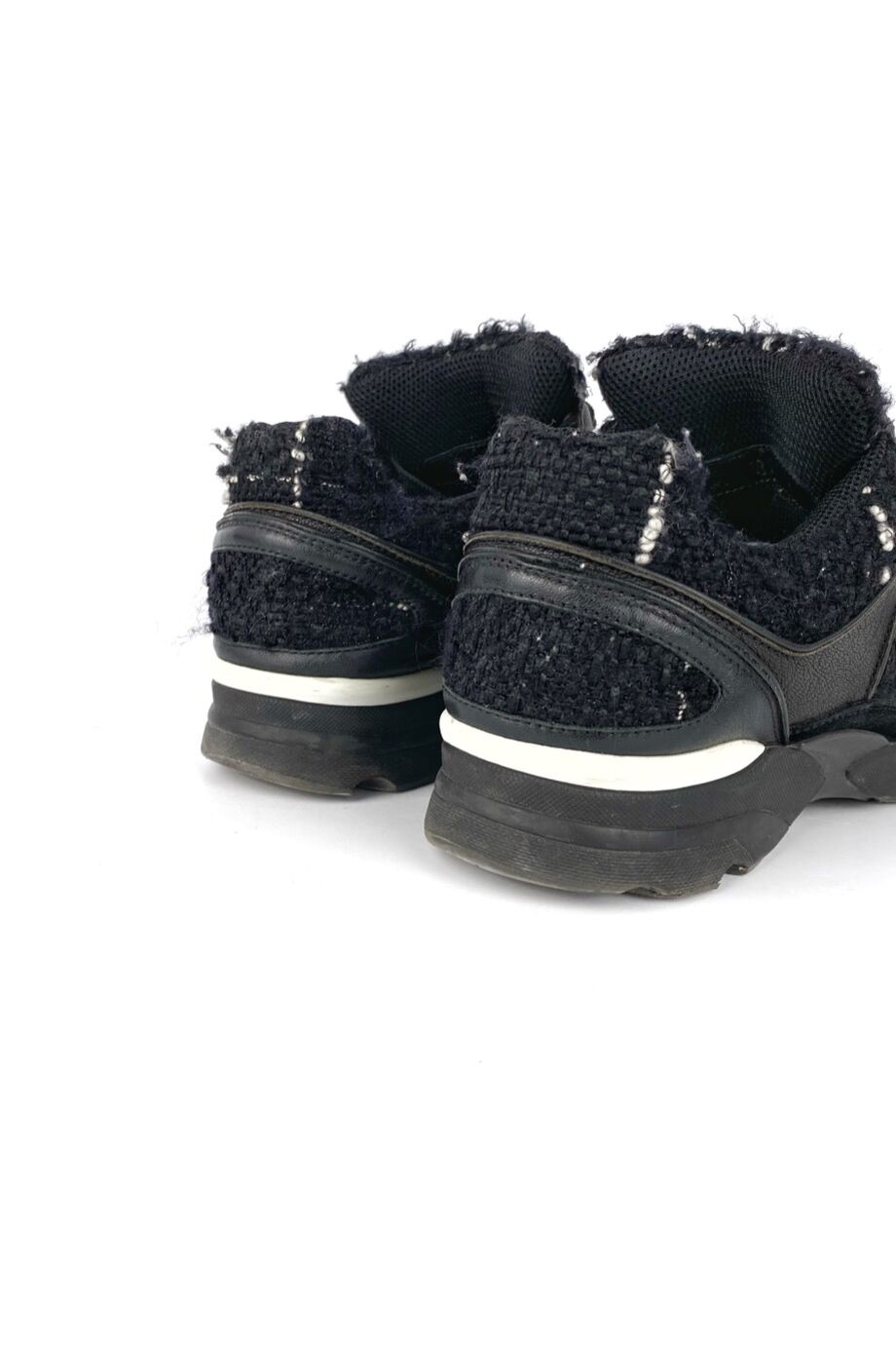 image 4 Кроссовки черного цвета со вставками из твида