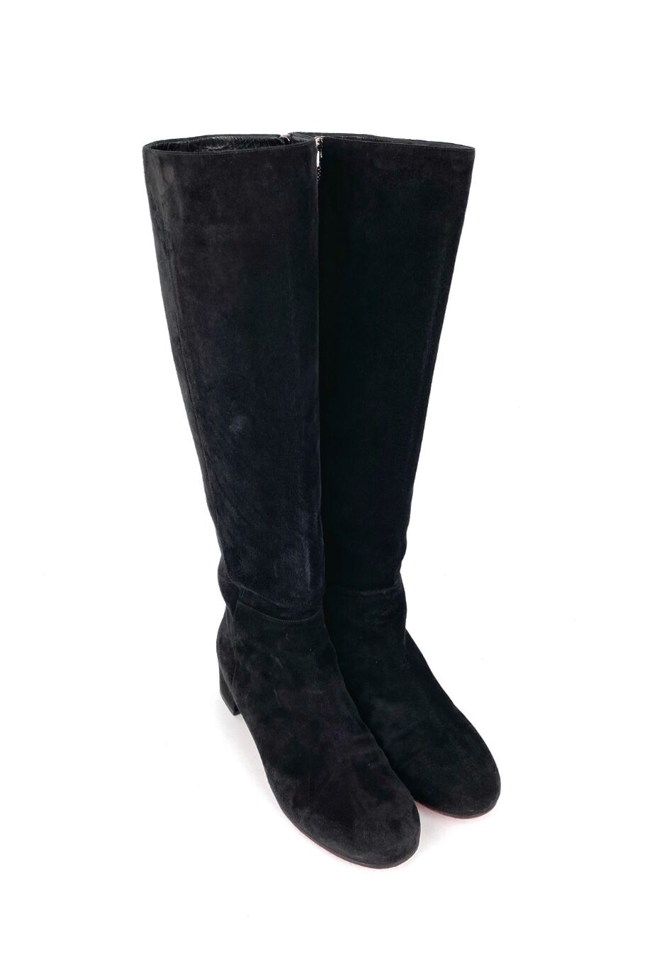 image 1 Замшевые сапоги черного цвета на небольшом каблучке