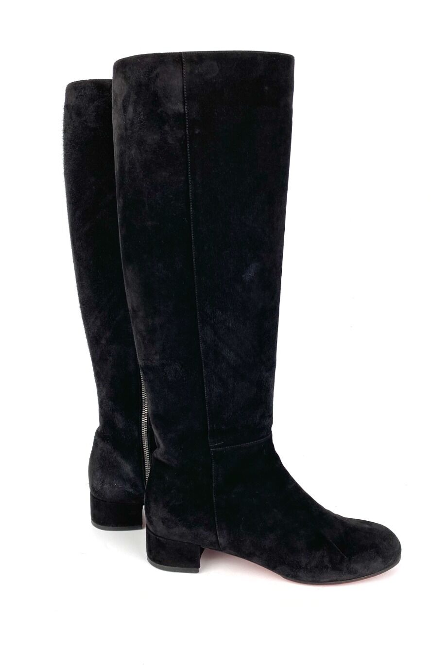 image 5 Замшевые сапоги черного цвета на небольшом каблучке