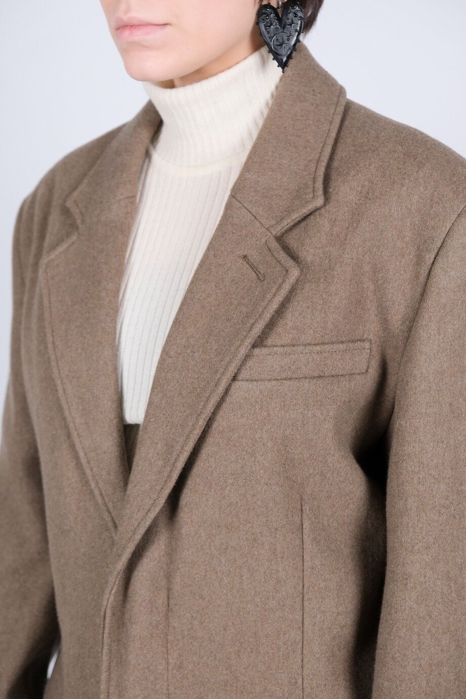 image 6 Пальто оливково-серого цвета