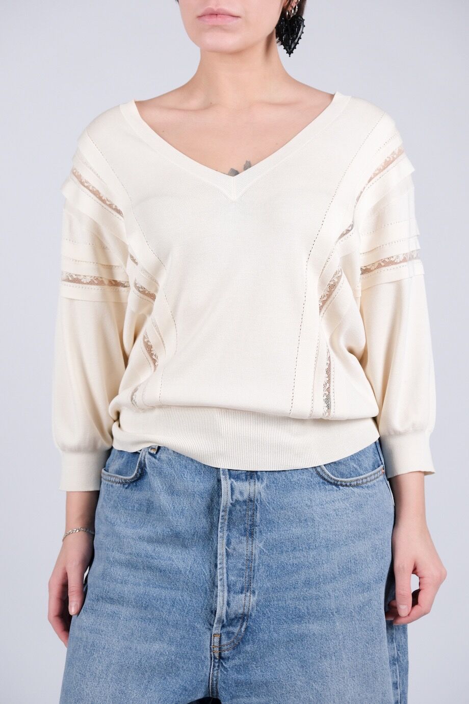 image 1 Джемпер молочного цвета со вставками из кружева