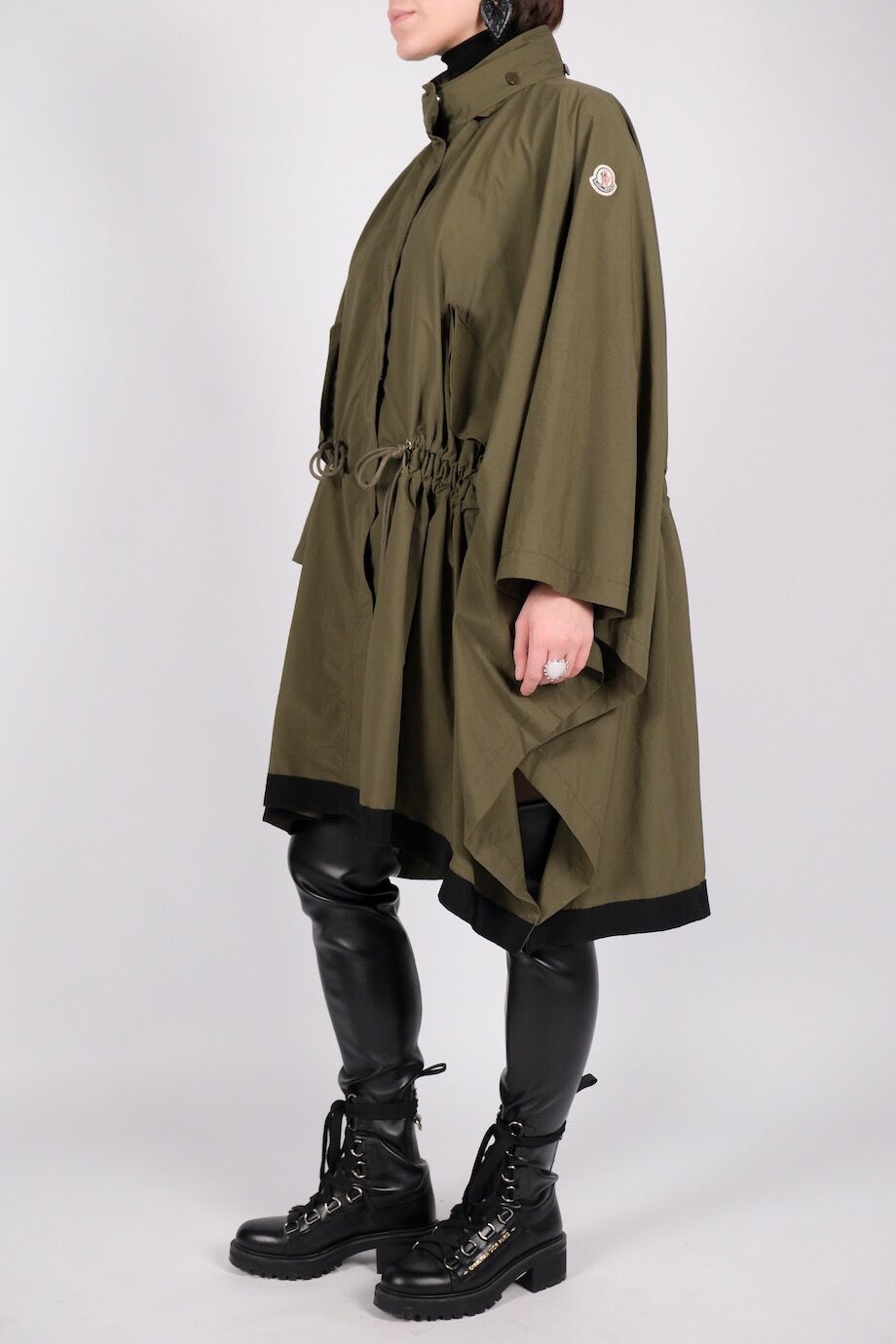 image 5 Плащ цвета хаки на кулиске