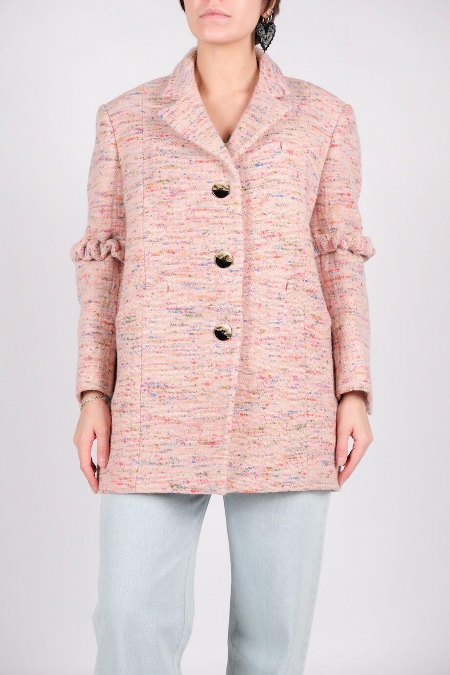 image 1 Пальто розового цвета с декором на рукавах