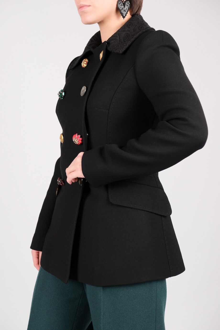 image 3 Пальто черного цвета с декорированными пуговицами