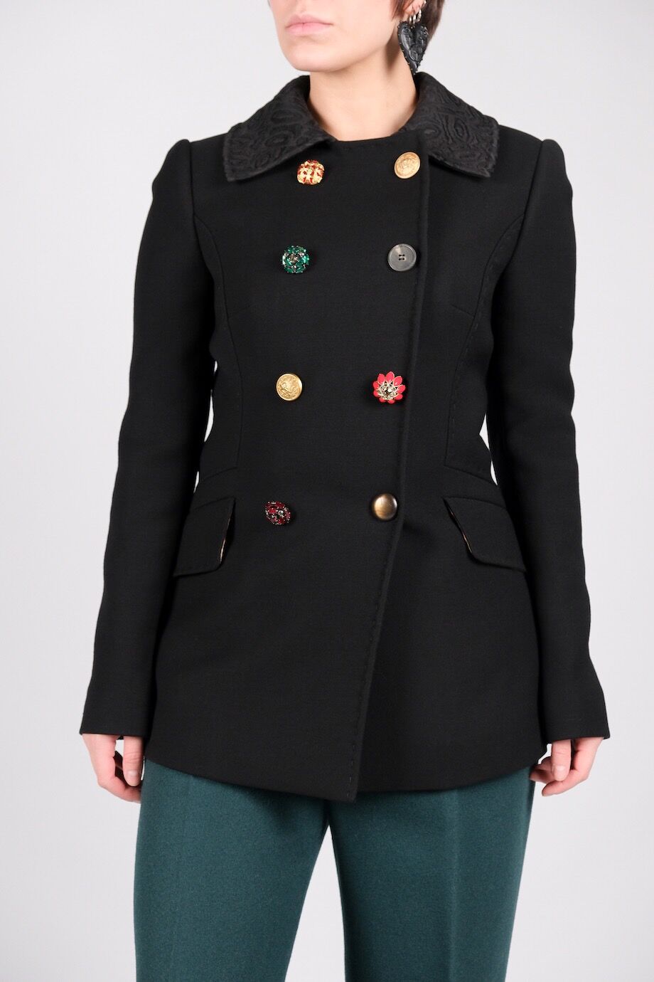 image 2 Пальто черного цвета с декорированными пуговицами